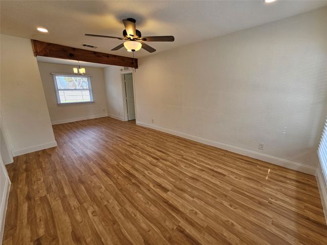 1002 Highland Drive, Grand Prairie, TX 75051