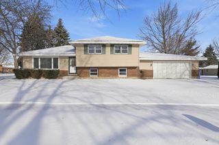 920 Gerald Avenue, South Elgin, IL 60177