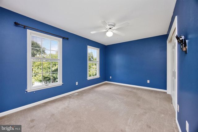 26 BRISTOL LN, Newark, DE 19711