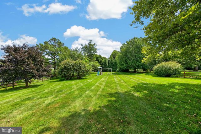 26 BRISTOL LN, Newark, DE 19711
