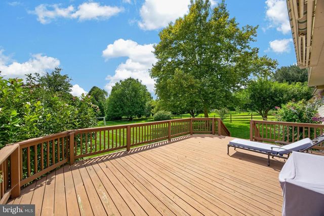 26 BRISTOL LN, Newark, DE 19711