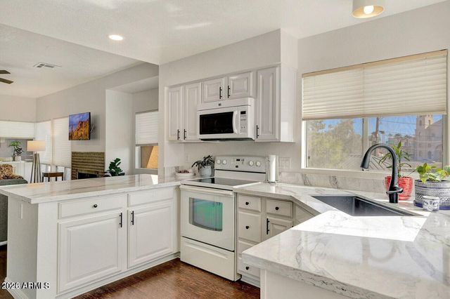 101 N 7TH Street 225, Phoenix, AZ 85034