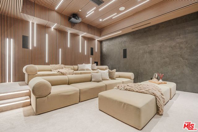 4000 Ballina Drive, Encino, CA 91436