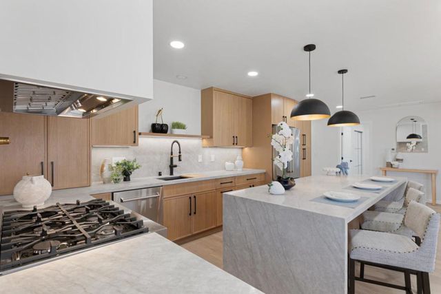 1172 Longfellow Avenue, Campbell, CA 95008