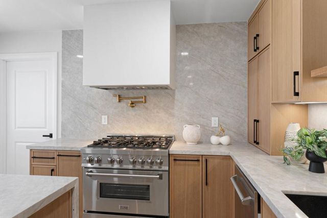 1172 Longfellow Avenue, Campbell, CA 95008