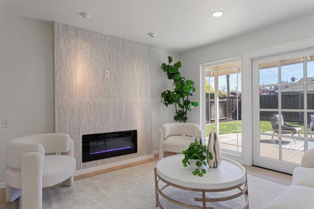 1172 Longfellow Avenue, Campbell, CA 95008