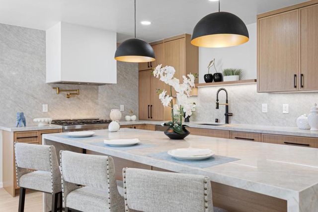 1172 Longfellow Avenue, Campbell, CA 95008