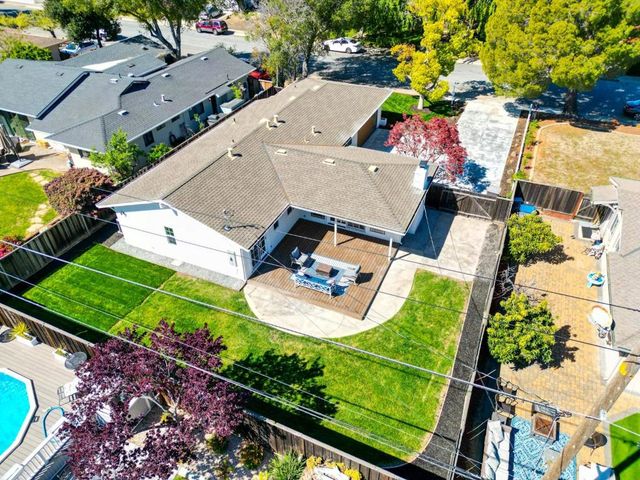 1172 Longfellow Avenue, Campbell, CA 95008