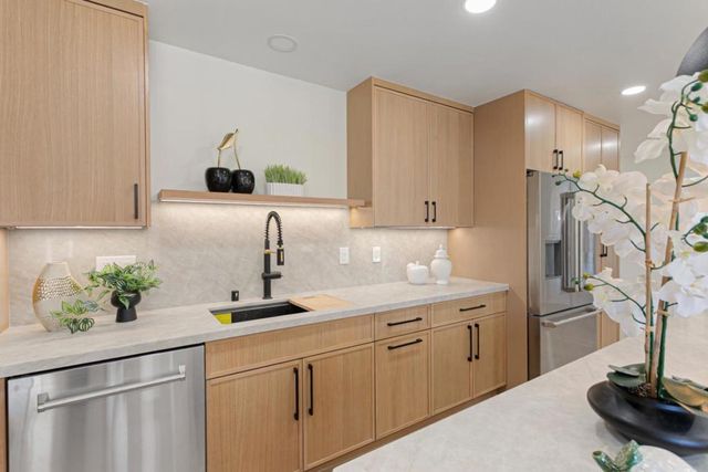 1172 Longfellow Avenue, Campbell, CA 95008