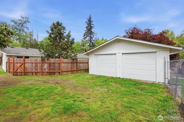 34012 Peasley Canyon Way S, Auburn, WA 98001