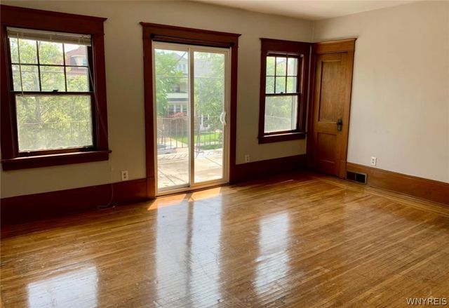 296 Sterling Avenue, Buffalo, NY 14216