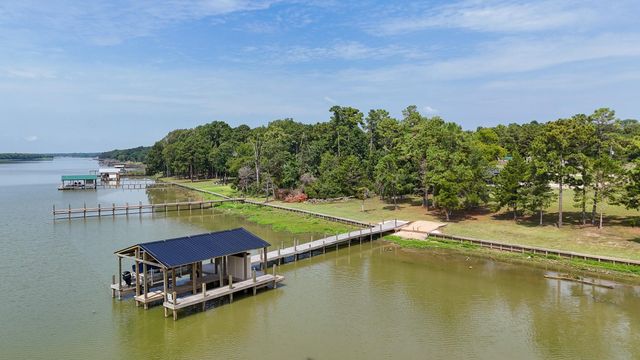 380 Lonesome Dove Trail, Trinity, TX 75862