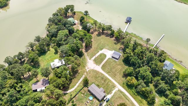 380 Lonesome Dove Trail, Trinity, TX 75862