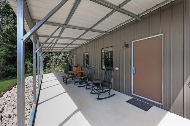 380 Lonesome Dove Trail, Trinity, TX 75862