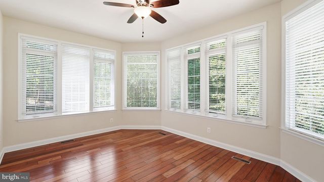 6645 PASSAGE CREEK LN, Manassas, VA 20112