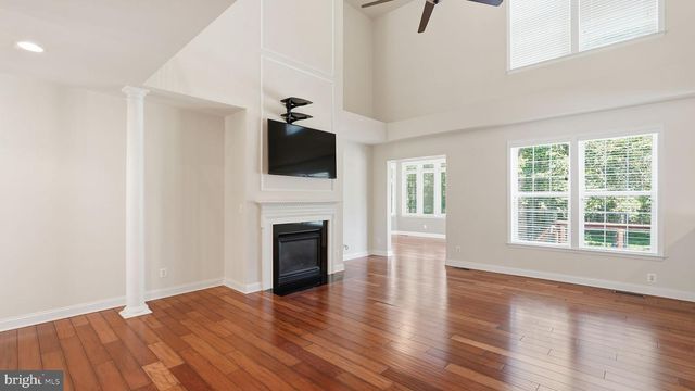 6645 PASSAGE CREEK LN, Manassas, VA 20112