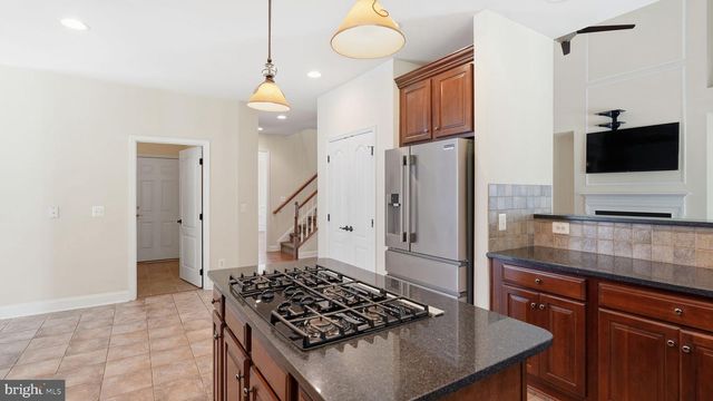6645 PASSAGE CREEK LN, Manassas, VA 20112