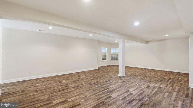 6645 PASSAGE CREEK LN, Manassas, VA 20112