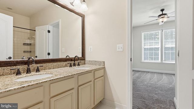 6645 PASSAGE CREEK LN, Manassas, VA 20112