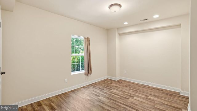 6645 PASSAGE CREEK LN, Manassas, VA 20112