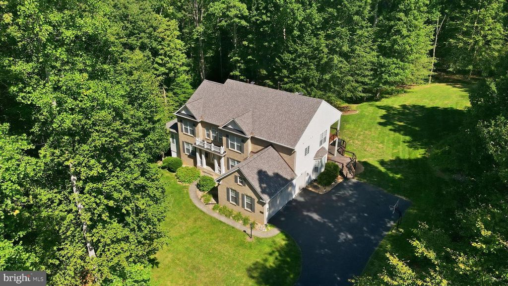 6645 PASSAGE CREEK LN, Manassas, VA 20112