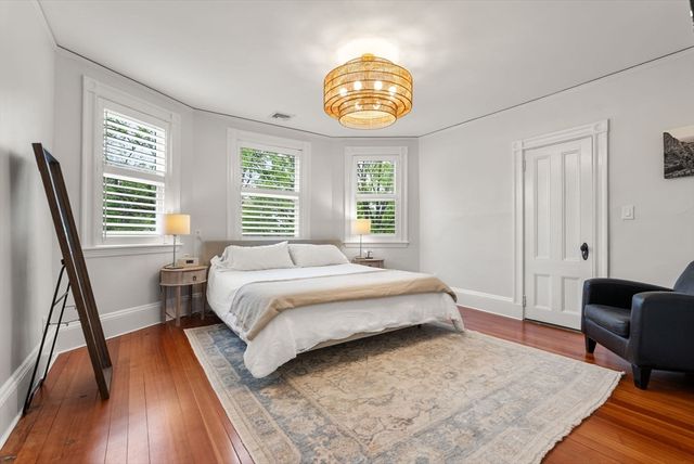 1469 Centre St 2, Newton, MA 02461