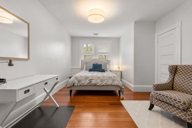 1469 Centre St 2, Newton, MA 02461