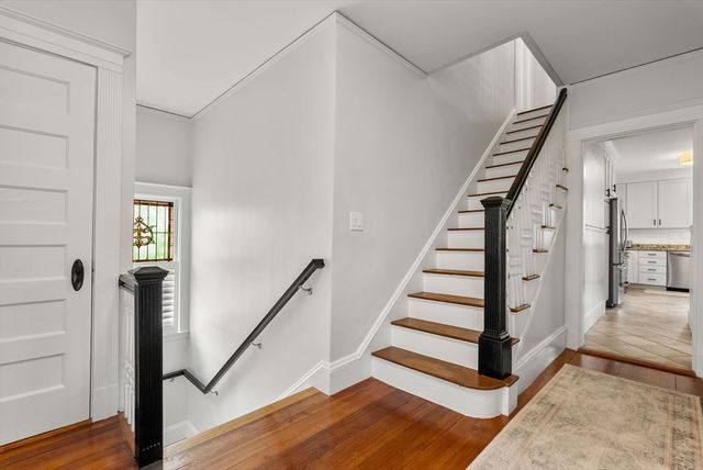 1469 Centre St 2, Newton, MA 02461