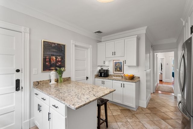 1469 Centre St 2, Newton, MA 02461