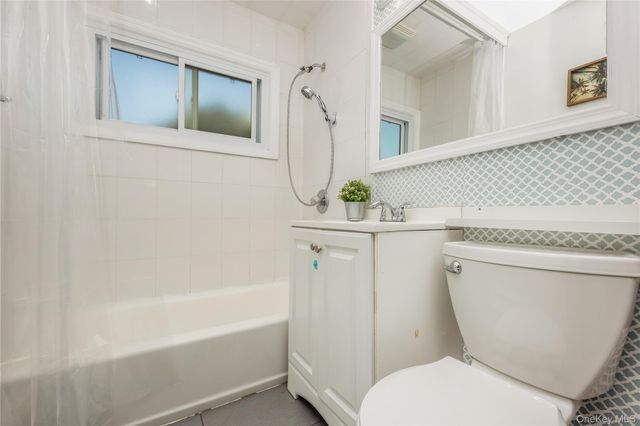 201 Cypress Lane W, Westbury, NY 11590