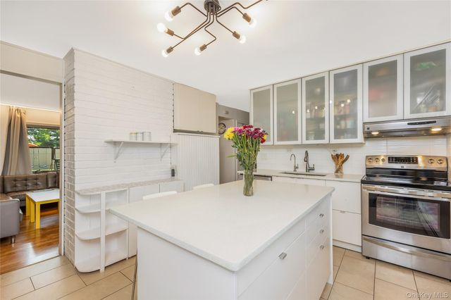 201 Cypress Lane W, Westbury, NY 11590