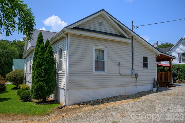 580 Baldwin Avenue, Marion, NC 28752