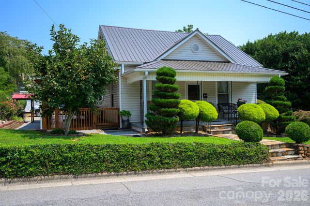 580 Baldwin Avenue, Marion, NC 28752