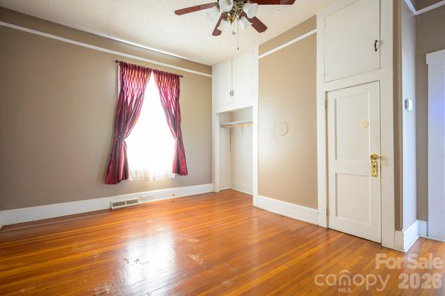 580 Baldwin Avenue, Marion, NC 28752