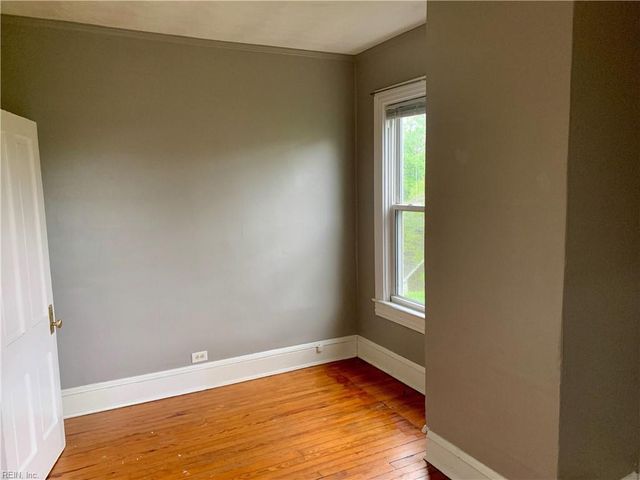 610 Redgate Ave Apt 4, Norfolk, VA 23507