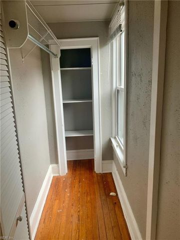 610 Redgate Ave Apt 4, Norfolk, VA 23507