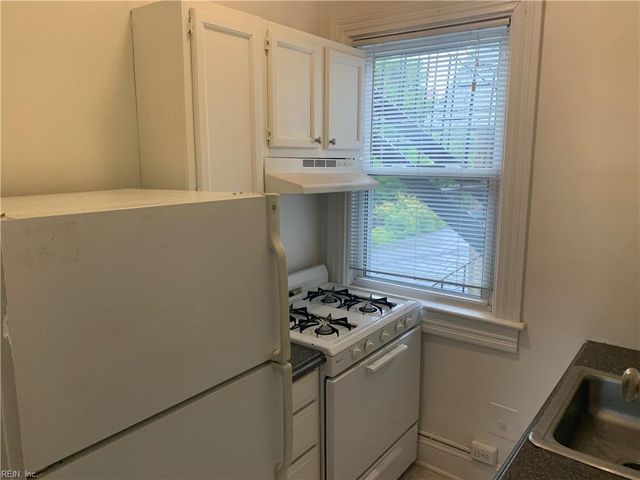 610 Redgate Ave Apt 4, Norfolk, VA 23507