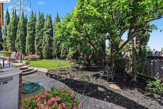 1912 Grizzly Ct, Antioch, CA 94509