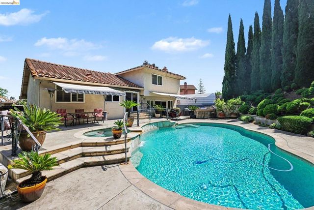 1912 Grizzly Ct, Antioch, CA 94509