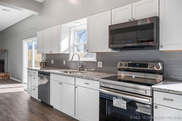 426 W 6th Street, Dewey, OK 74029