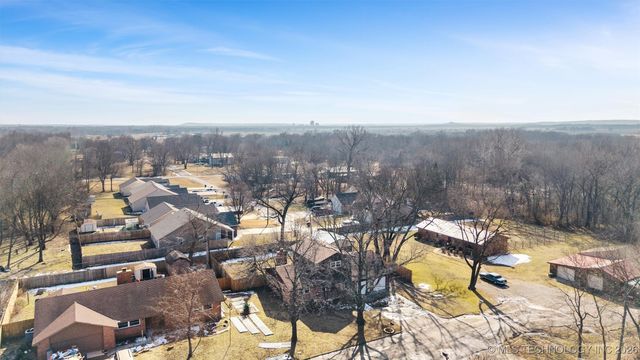 426 W 6th Street, Dewey, OK 74029