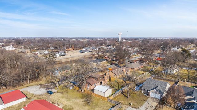 426 W 6th Street, Dewey, OK 74029