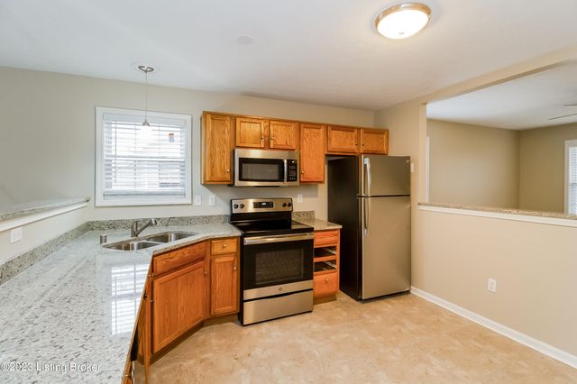 3219 Welman Dr, Louisville, KY 40216