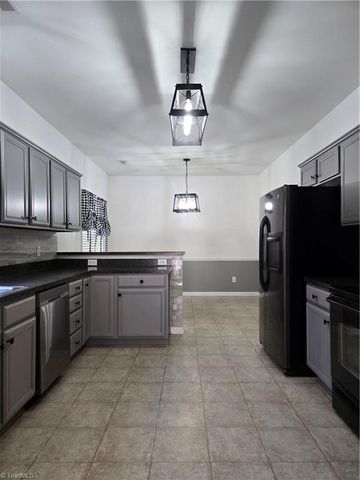 5906 River Gate Court, Clemmons, NC 27012