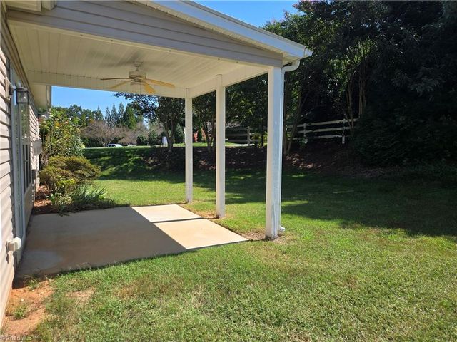 5906 River Gate Court, Clemmons, NC 27012