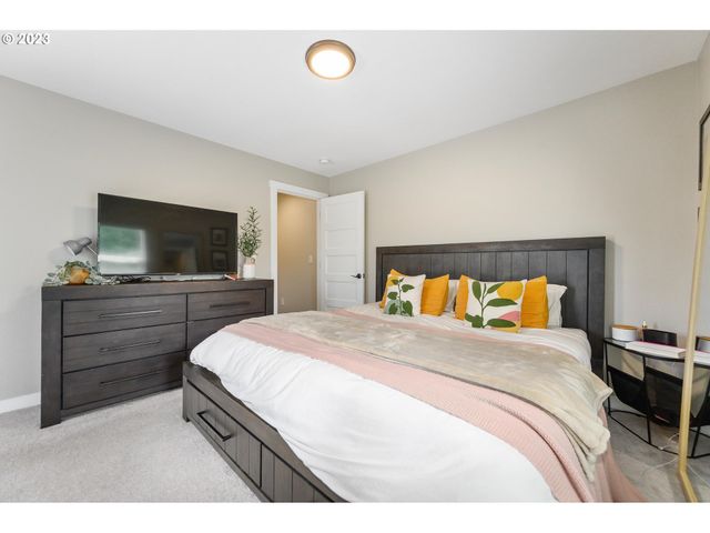 15915 Harold Ave, Milwaukie, OR 97267