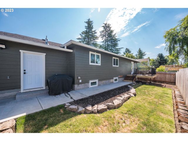 15915 Harold Ave, Milwaukie, OR 97267