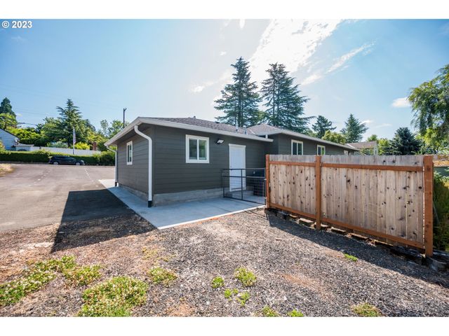 15915 Harold Ave, Milwaukie, OR 97267
