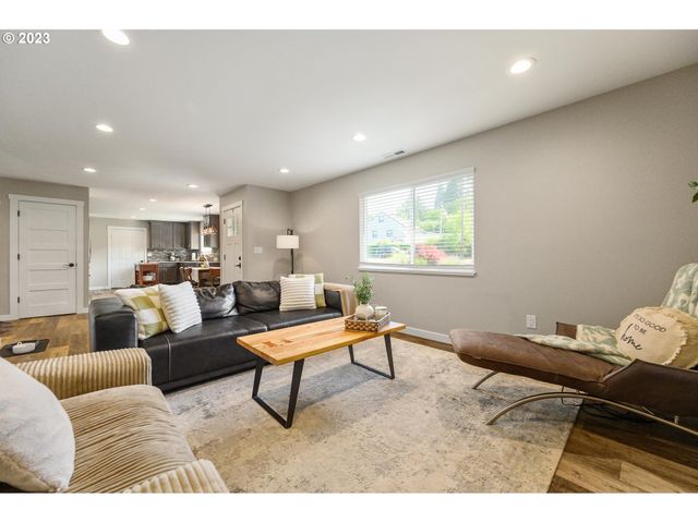 15915 Harold Ave, Milwaukie, OR 97267