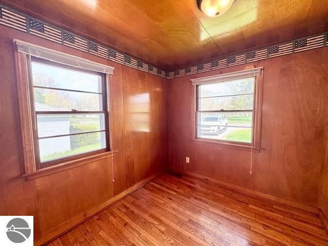 520 S Franklin, St Louis, MI 48880